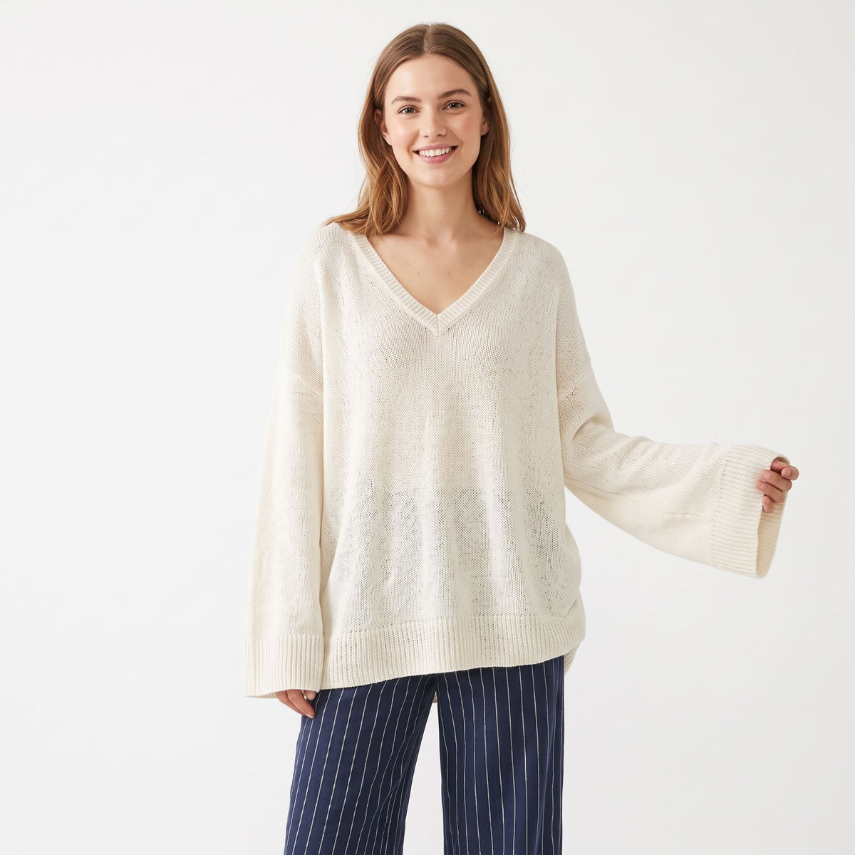 Women's Oversized V Neck Sweater, Lightweight Knit Tunic Pullover Top, Slouchy Long Sleeve Fall Winter Casual Sweaters