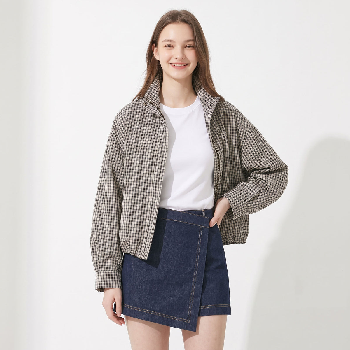 Women's Plaid Bomber Jacket, Stand Collar Full Zip Checkered Coat with Pockets, Casual Oversized Fall Spring Outerwear